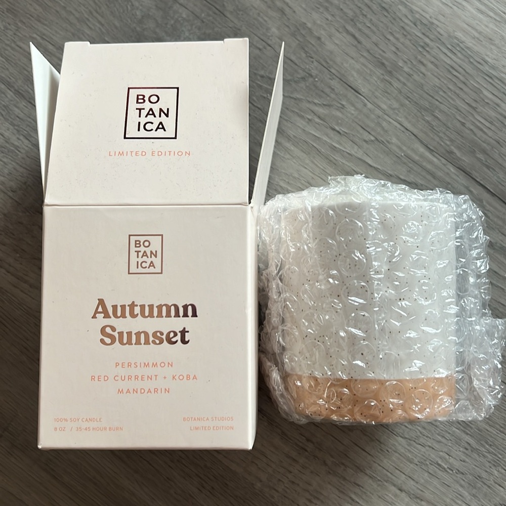 ⭐️ Botanica Autumn Sunset Speckled Ceramic Candle